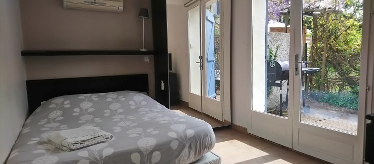 Chambre du gîte Glycine aux Coquilloux à Montpellier
