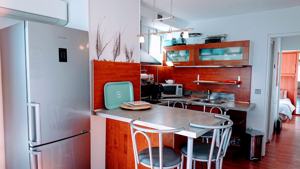 Cuisine de la grande Terrasse du Front de Mer location de vacances à la semaine ou au mois sur la plage de Palavas