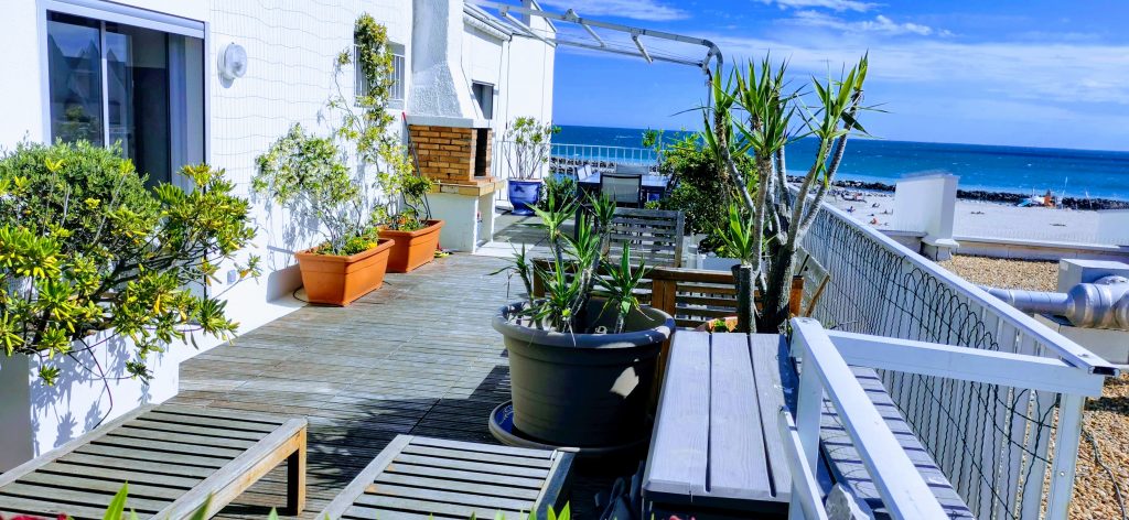 Les terrasses du Front de Mer location de vacances à la semaine ou au mois avec grande terrasse sur la plage de Palavas