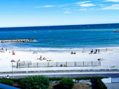 Les terrasses du Front de Mer location de vacances à la semaine ou au mois avec grande terrasse sur la plage de Palavas