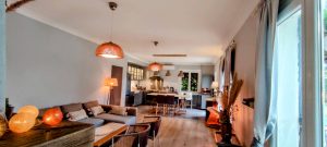 Grande pièce de vie du gîte Plein Sud aux Coquilloux à Montpellier